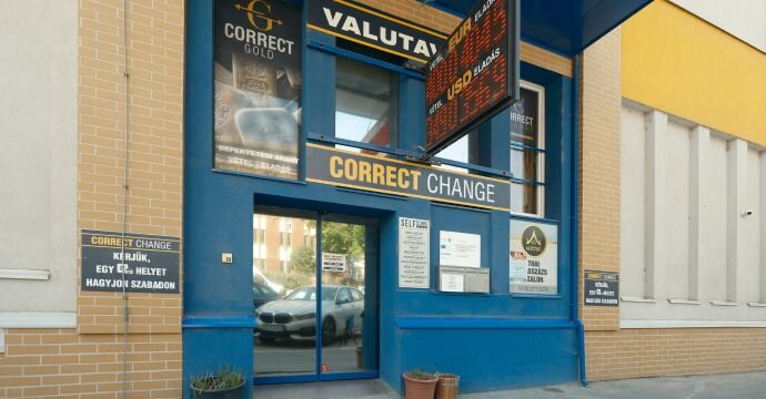Correct Change Újbuda Currency Exchange –  Money Exchange in Budafoki street Budapest District 11. | © Correct Change